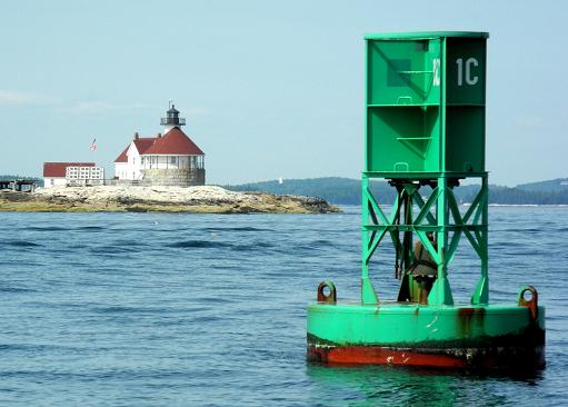 Flotilla 2-5 patrols the Boothbay Harbor area
