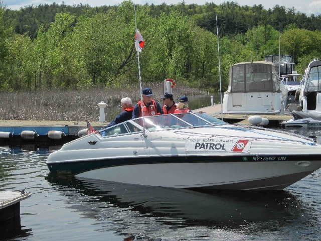 Auxiliarists preparing for boat training