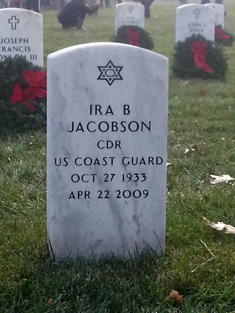 Close up of marker with a Star of David for Ira B. Jacobson, CDR, US Coast Guard Oct 27 1933 Apr 22 2009