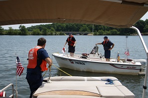 Flotilla 87 members training on Lake Anna