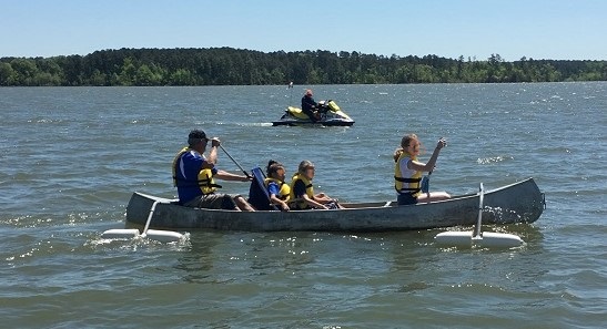 Autistic children rowed by Auxiliarists