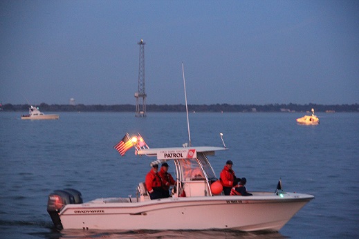 Auxiliary Members abeam the USCG Yellowfin near the Middle Grounds
