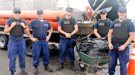 Coastal Cleanup Station Yankeetown crew