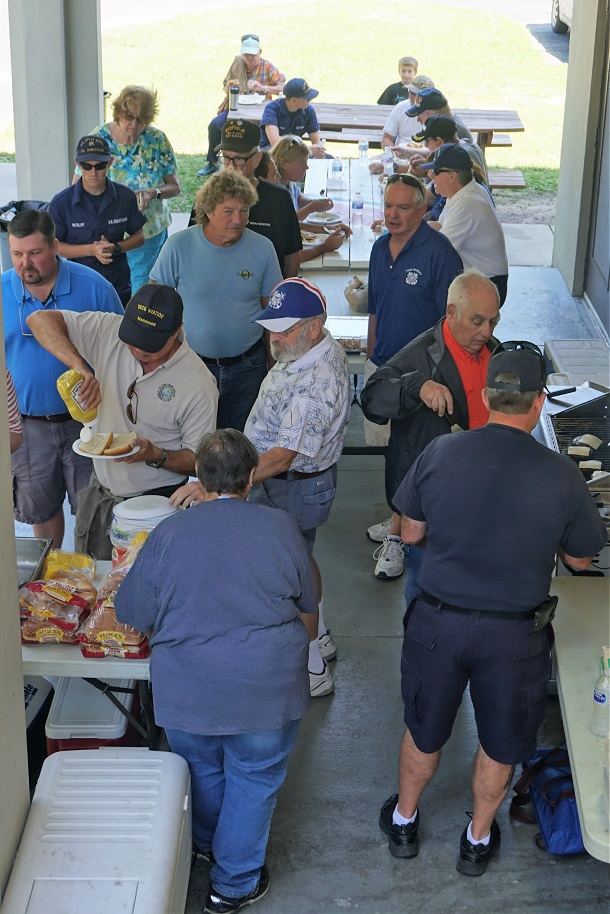 Fellowship lunch during Station Yankeetown Day April 2018