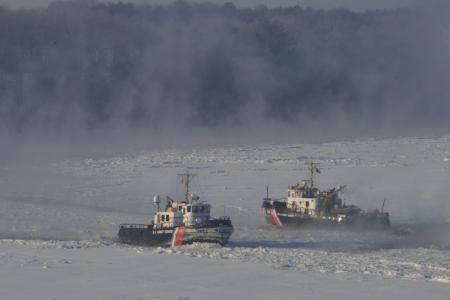 USCG Ice Breaker Shackle and Tackle