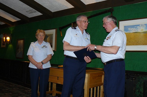 Division Commander's pride - Steve Rannenberg receiving award