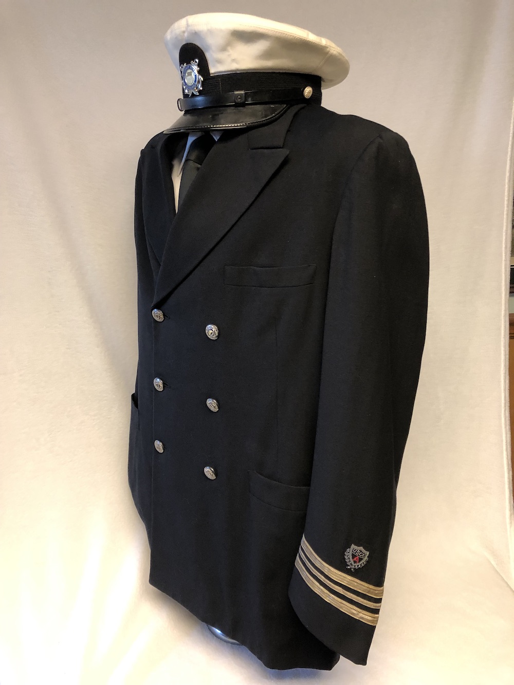 Uniform Service Dress Blue 1960 left side view