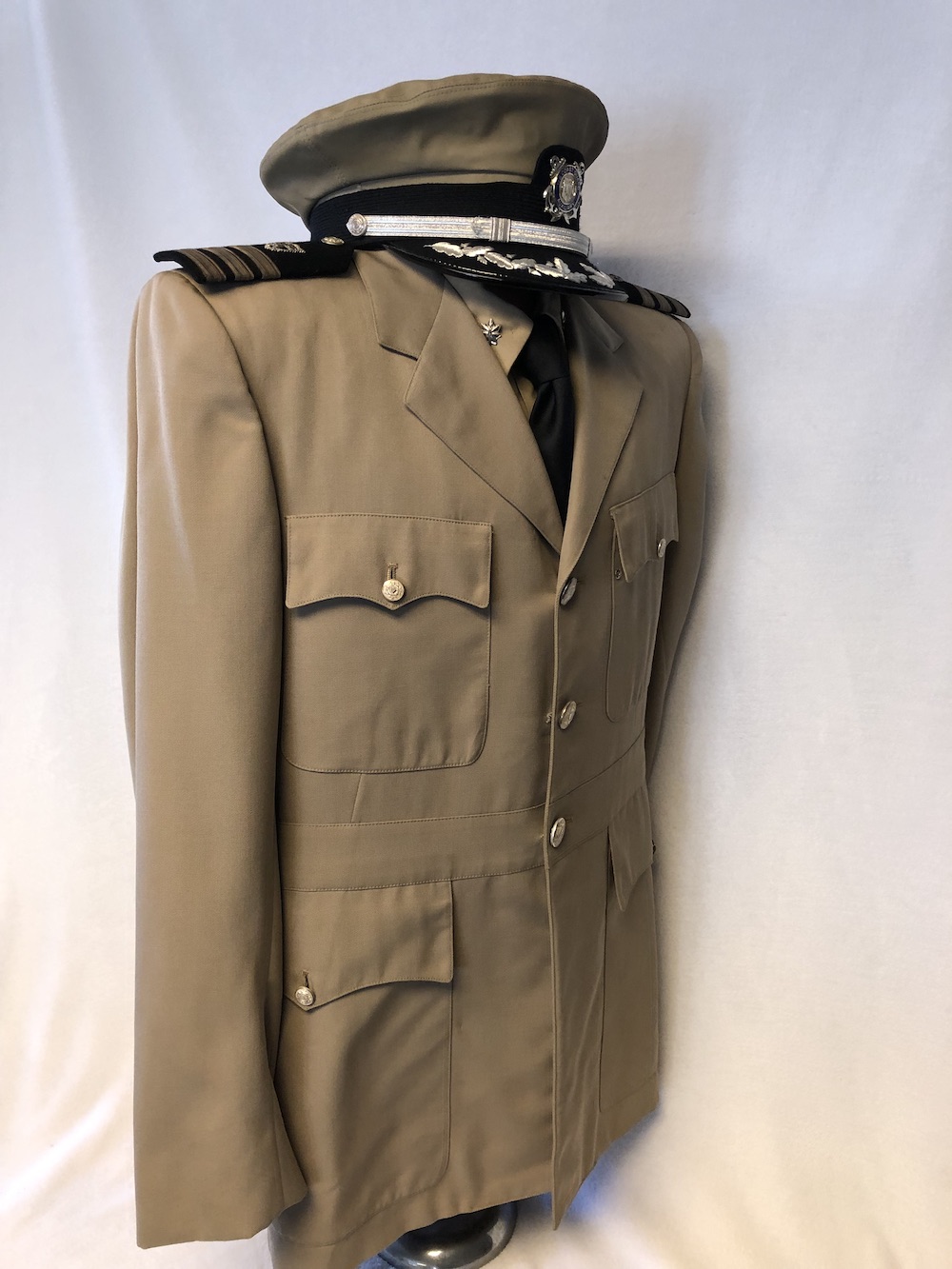 Uniform Service Dress Khaki 1969 right side view